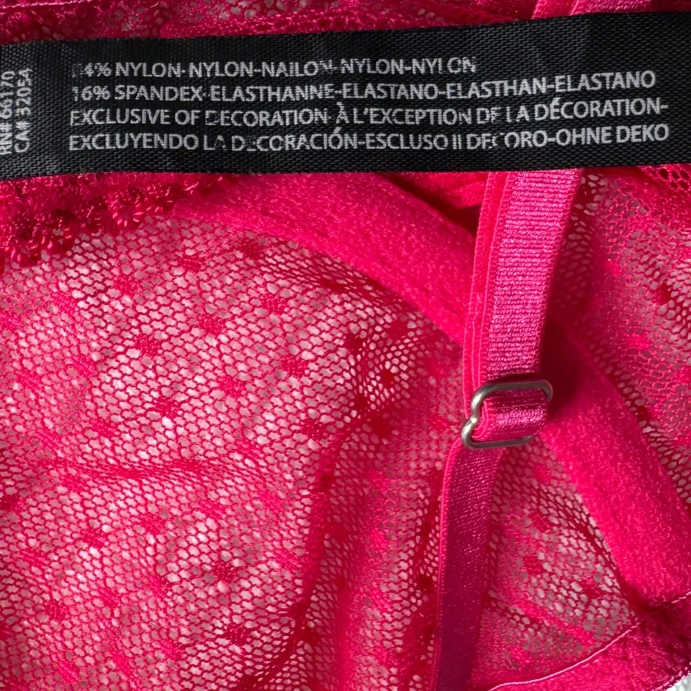 Urban Outfitters Out From Under Hot Pink Lace Unlined‎ Bra Womens 32A